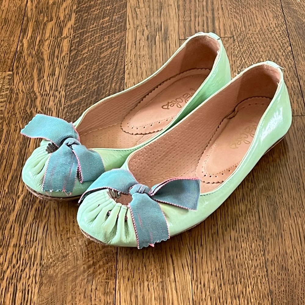 Maloles  - women’s ballerina shoes (Size 5.5 - 36 on tag)